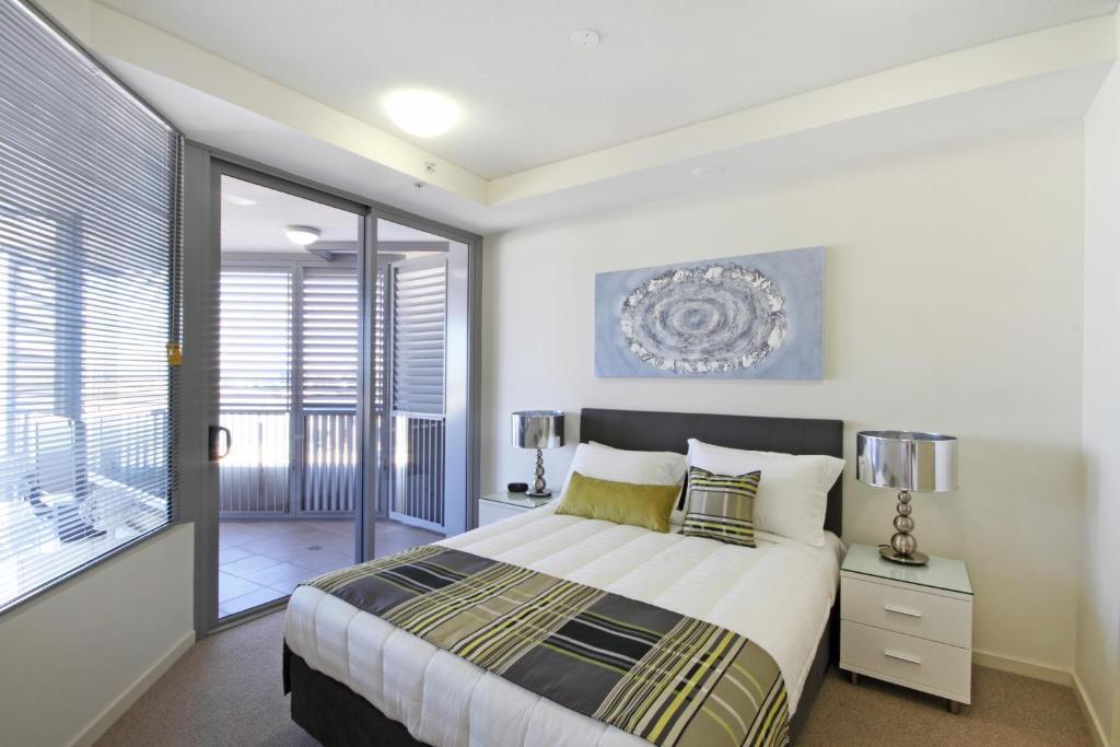 Monaco Caloundra Aparthotel Bilik gambar